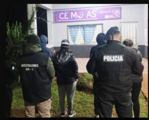 BRUTAL ATAQUE EN OBERÁ🔴: LO EMBOSCARON A MACHETAZOS Y LE AMPUTARON PARTE DE UN DEDO