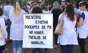 MISIONES 📚💸 VUELVE A QUEDAR EN EL FONDO DEL RANKING SALARIAL DOCENTE Y CRECE EL MALESTAR EN LAS ESCUELAS