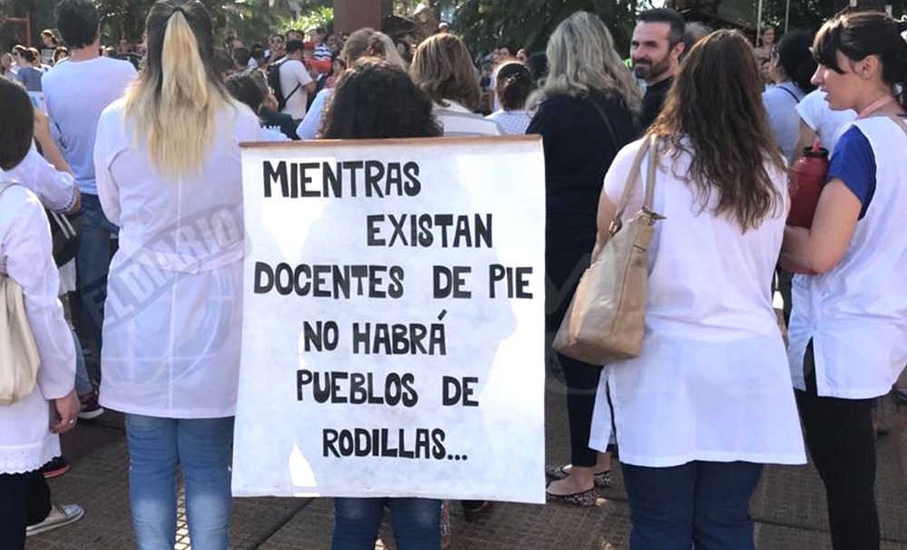 MISIONES 📚💸 VUELVE A QUEDAR EN EL FONDO DEL RANKING SALARIAL DOCENTE Y CRECE EL MALESTAR EN LAS ESCUELAS